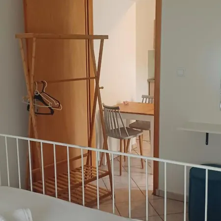 Appartement Simplicity At Iris Psakoudia